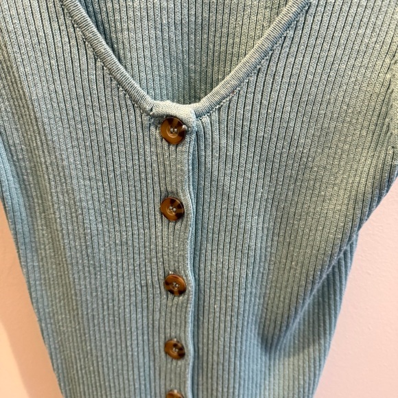 Top - Picture 3 of 3